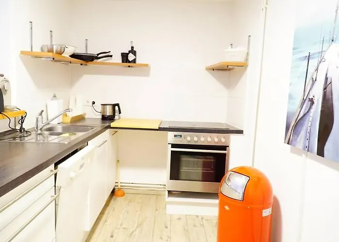 Gemuetliche 3-zkb Wc Souterrainwohnung In Bestlage * Hamburg-Harburg