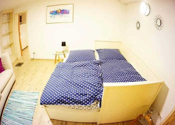 Appartement Gemuetliche 3-zkb Wc Souterrainwohnung In Bestlage