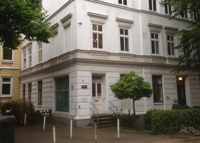 Gemuetliche 3-zkb Wc Souterrainwohnung In Bestlage Appartement