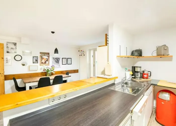 Appartement Gemuetliche 3-zkb Wc Souterrainwohnung In Bestlage Hamburg-Harburg