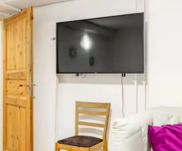 Gemuetliche 3-zkb Wc Souterrainwohnung In Bestlage *